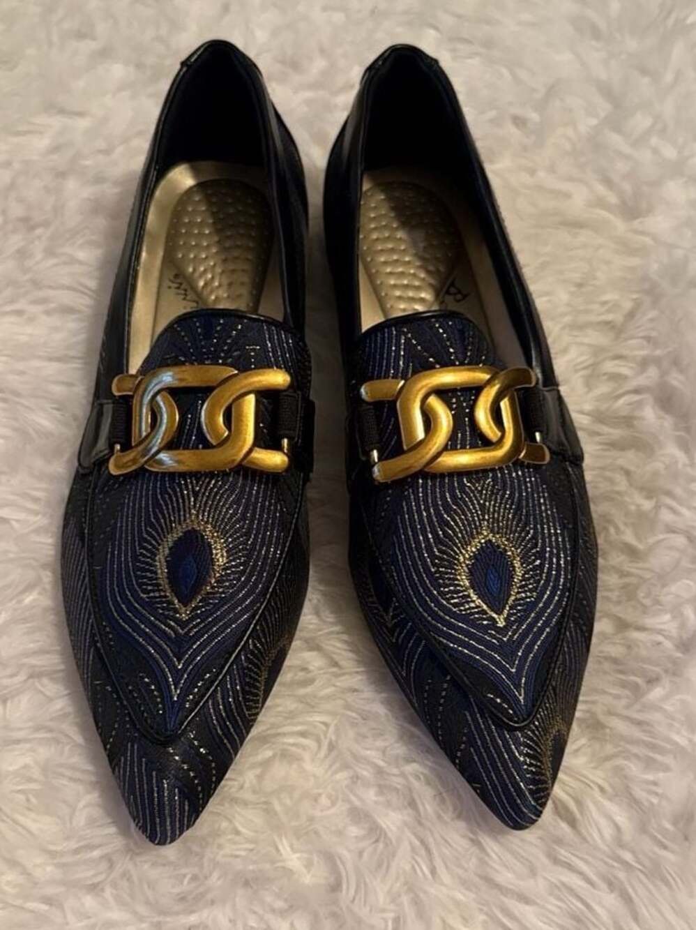 Bellini Women's Felix Pointed Toe Loafer Flats Navy/Gold Peacock‎